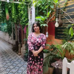 Insha Khan